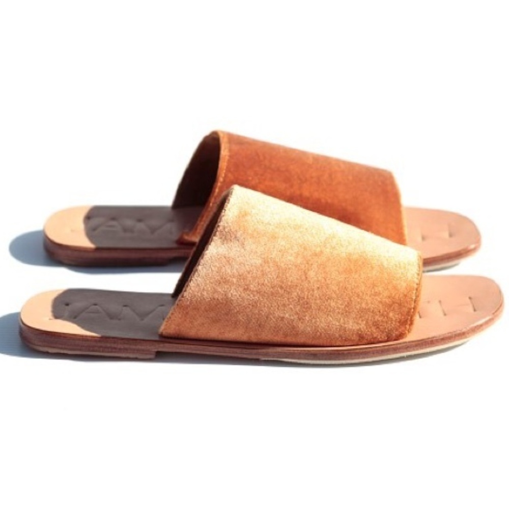 ✨FINAL PRICE✨ James Smith Off Duty Slides